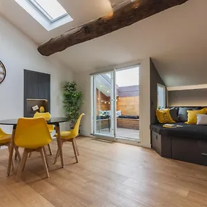 Appartamento Elegante Nel Centro Di, Côme